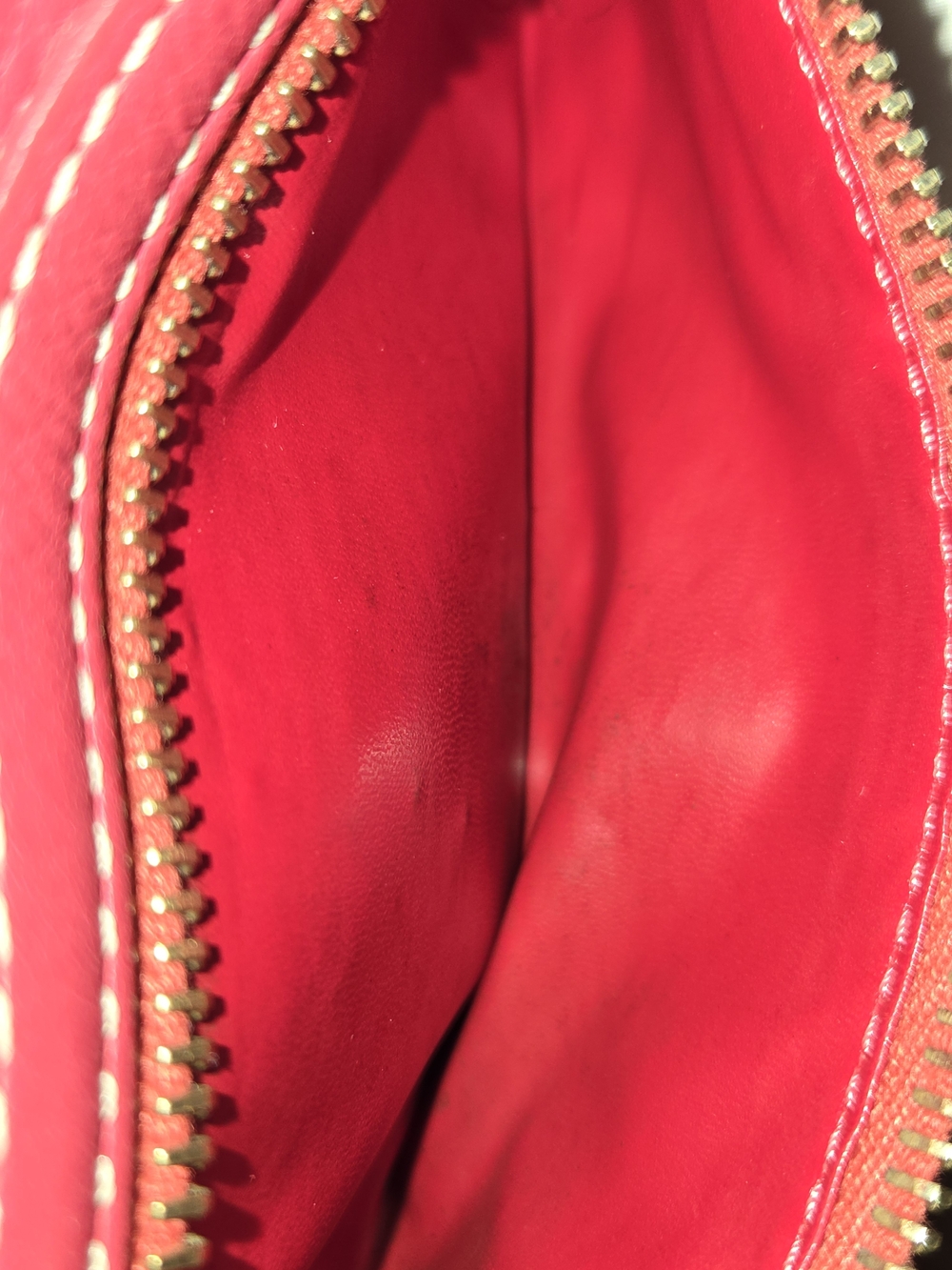 Dooney & Bourke Red Pebbled Leather Wallet With Box - Picture 14 of 16